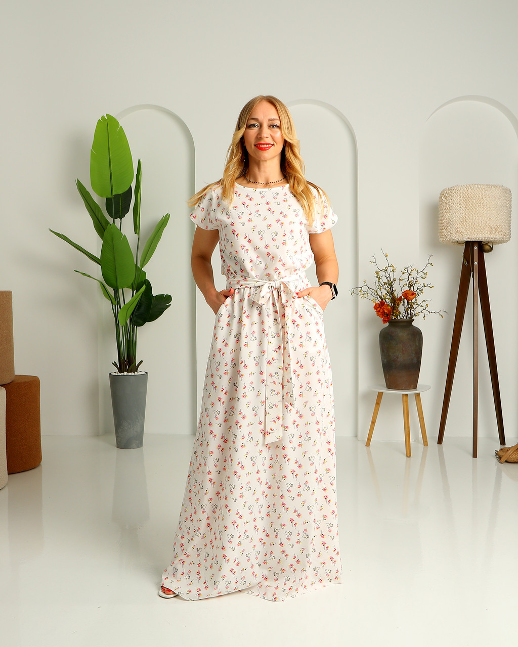 Довге плаття з квітковим принтом молочне