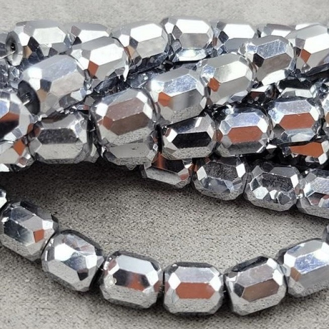 Бусины стекло цилиндр 7,5*8,5 мм    цена указана за 15  штук,/  цвет серебро металлизирован