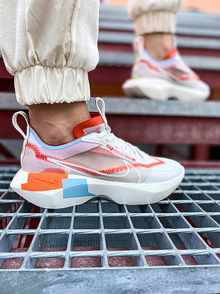 Жіночі стильні кросівки Nike Vista Lite White Red Blue Взуття Найк Віста білі легкі сіточка весна літо, фото 1