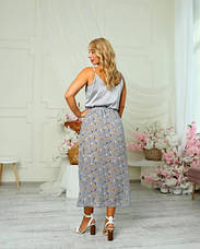 Спідниця літня жіноча трапеція "Калина" сірого кольору в квітковий принт із шифонової тканини розмір 54, фото 3