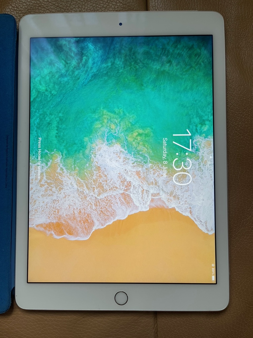 5932236913_w640_h640_planshet-