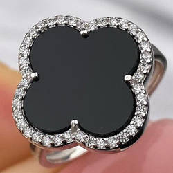 Срібна каблучка родована з каменем чорним і фіанітами в формі конюшини (1,6 см) РН-630