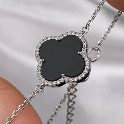 Срібний браслет родований з каменем чорним і фіанітами в формі конюшини (1,6 см) РН-630