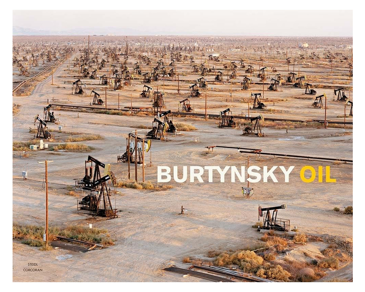 Книга альбом відомих фотографів Едвард Буртинський про індустріальний краєвид Edward Burtynsky: Oil, фото 1