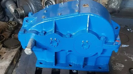 Редуктор Ц2-300-40 двоступінчатий крановий циліндричний, фото 1