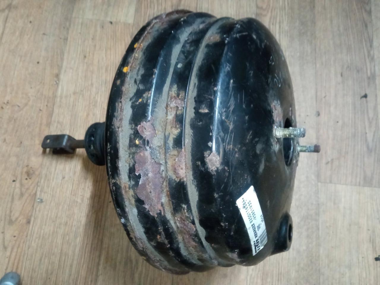 Вакуумний підсилювач гальм (двомембранний) Renault Trafic, Opel Vivaro 2001-2006, 8200116384 (Б/У)