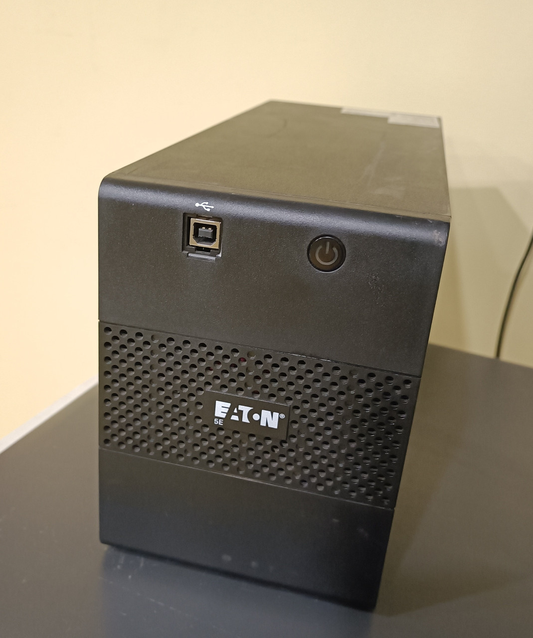 ДБЖ Eaton 5E 2000VA, USB (5E2000IUSB) без АКБ б\в