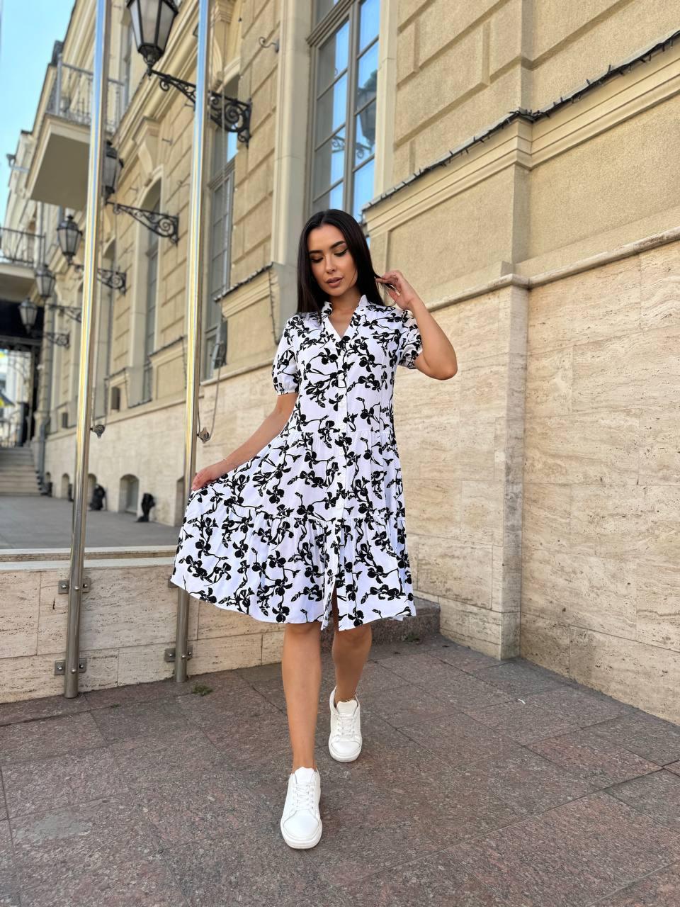 Повітряна сукня вільного крою NOBILITAS 42-56 бiлого кольору, фото 1