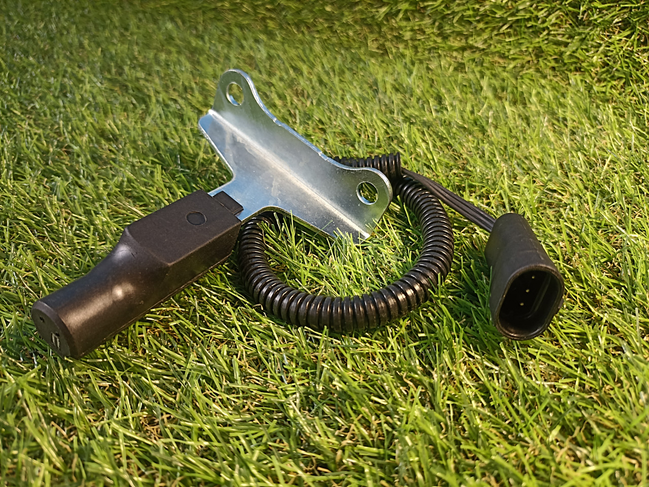 Датчик коленвала на Dodge / Jeep V6-V8 (56027272), фото 1