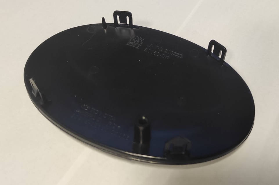 Эмблема передняя 3D для Toyota RAV4 2008- / PRADO 120 / Highlander