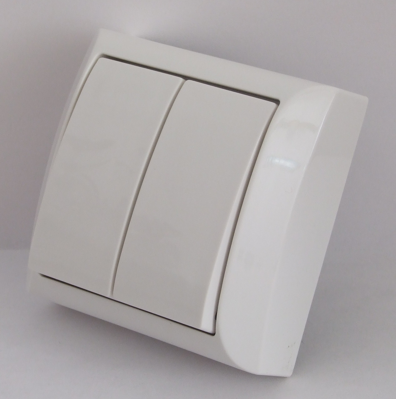 Вимикач подвійний LXL TERRA 2208 Білий (18917), фото 1