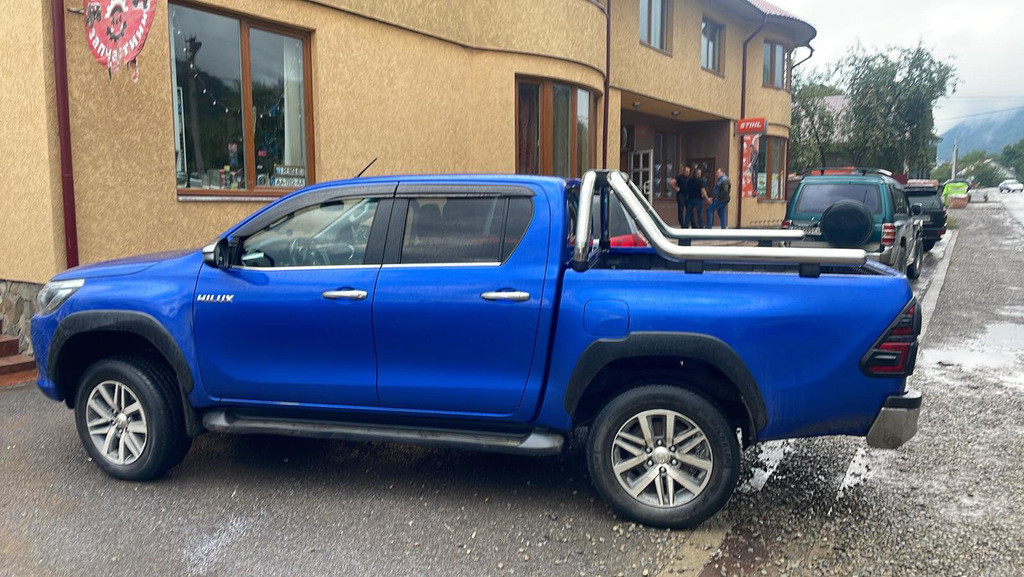 Дуга на кузов (нержавійка) 76мм для Toyota Hilux 2015-2024 рр