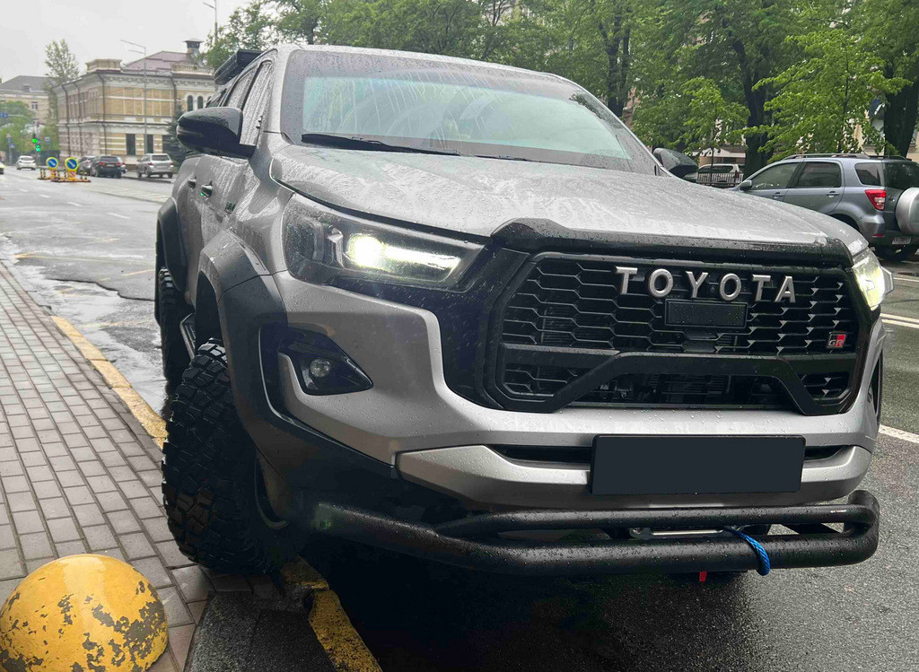 Передній вус подвійний Vegas (чорний, 76мм) для Toyota Hilux 2015-2024 рр