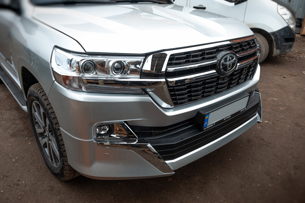Комплект обвісів 2016-2024 (Executive 2021) Білий колір для Toyota Land Cruiser 200