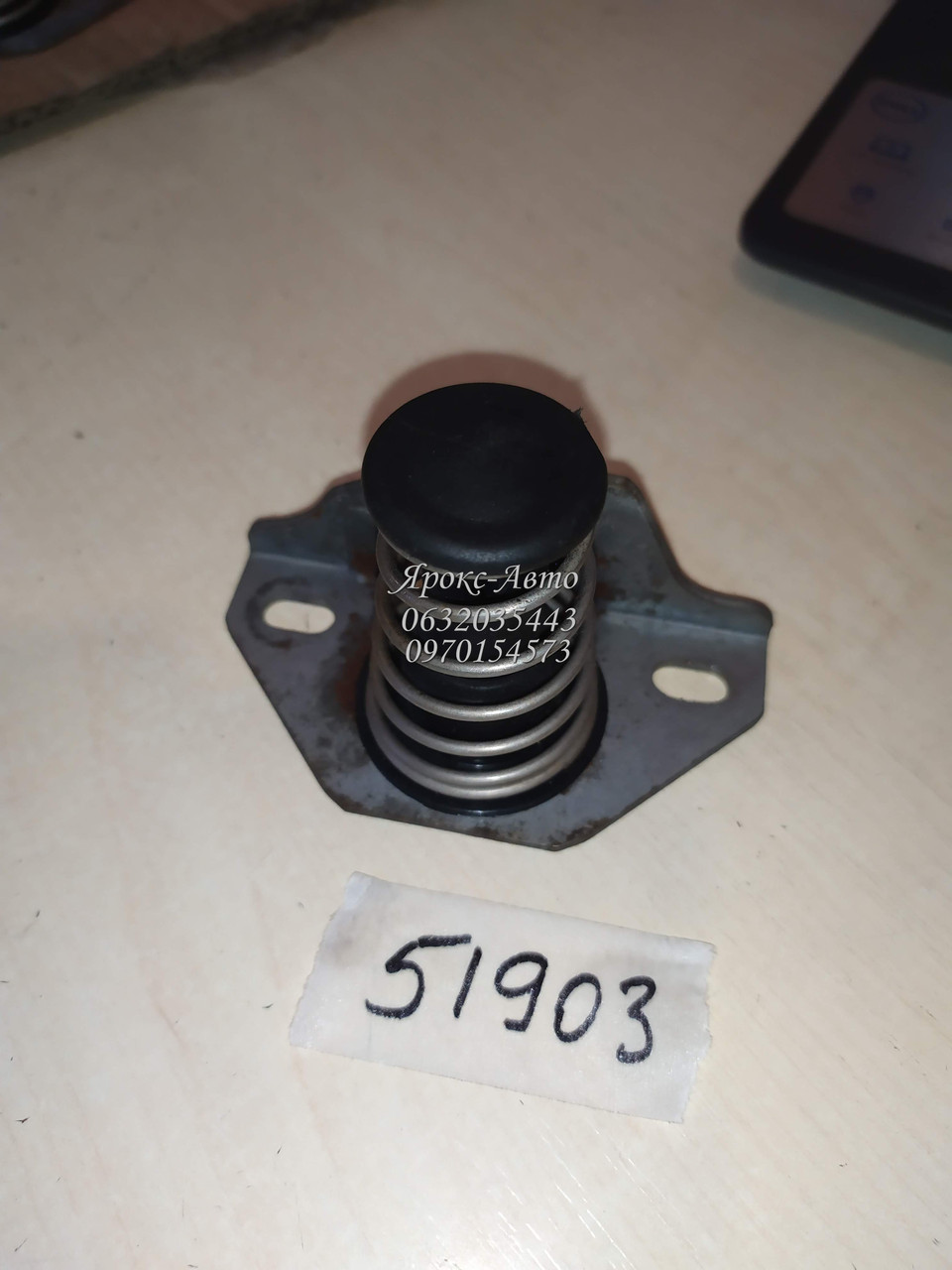 Пружина капота (до рест.) – BMW X3 (F25) 2010-2014 000051903