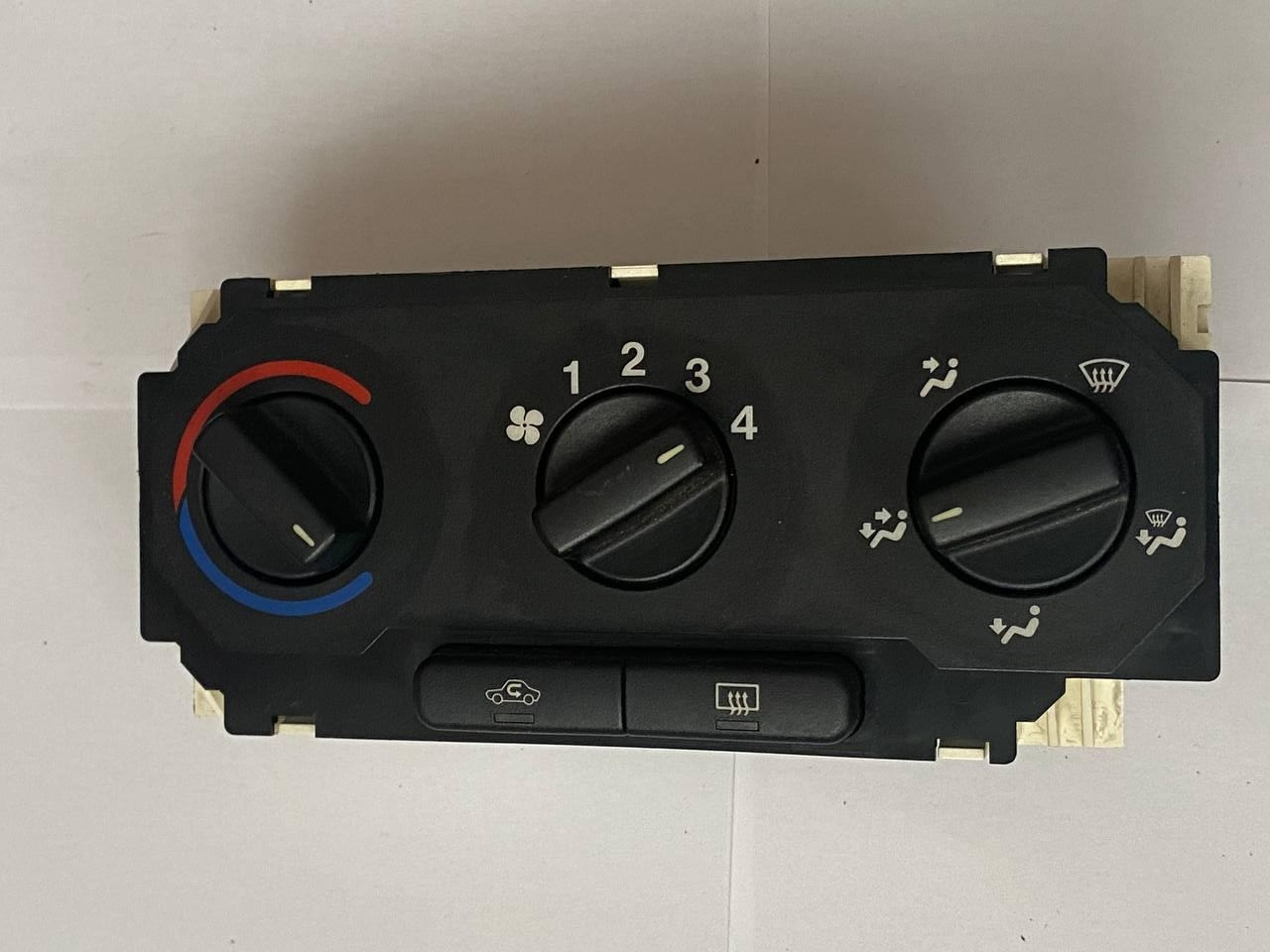 Блок клімату GM 90560365 / 52475624