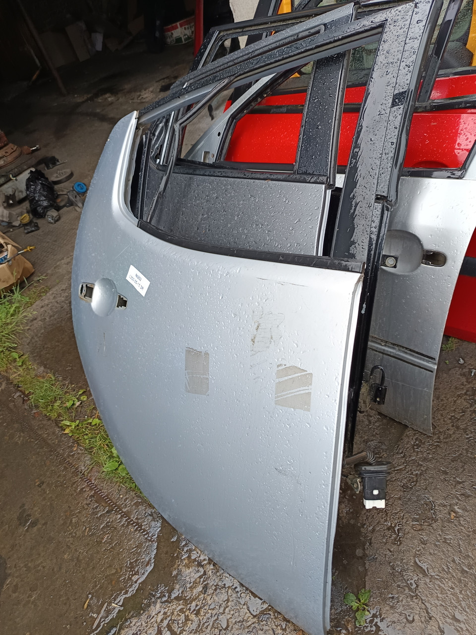 №202 Дверь задня права для Mitsubishi L200 05-15