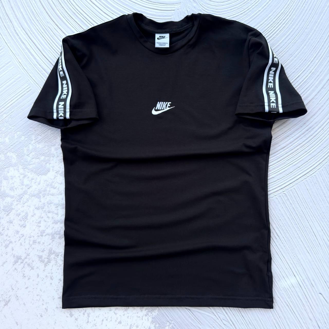 Чоловіча футболка Nike з лампасом трикотажна підліткова найк чорна Туреччина. Живе фото, фото 1