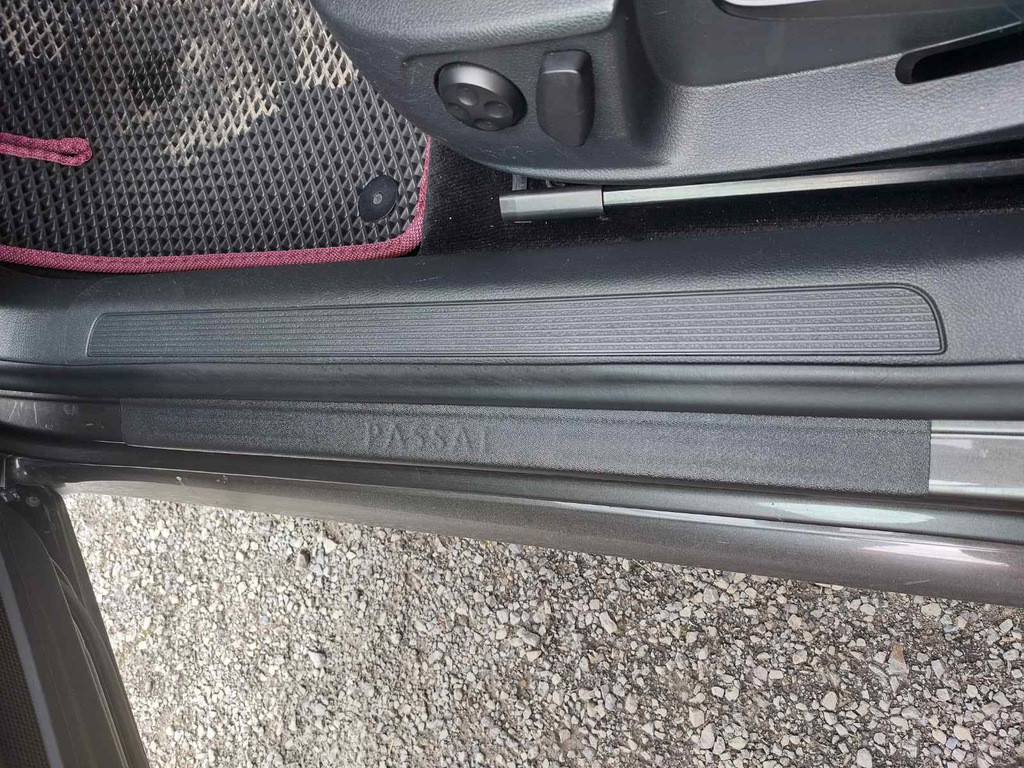 Накладки на пороги DDU (4 шт, пластик) для Volkswagen Passat B6 2006-2012рр, фото 1
