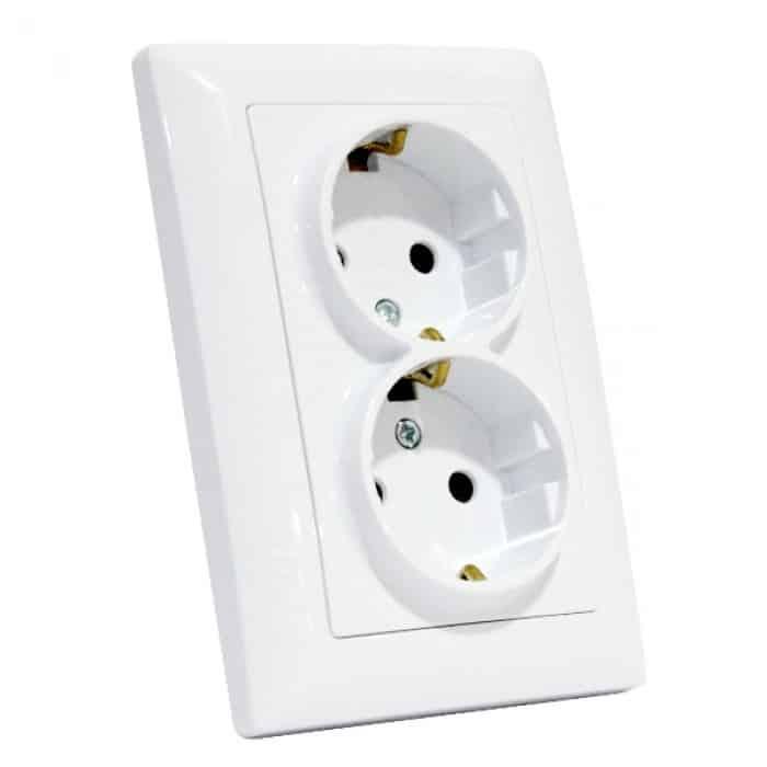 Розетка подвійна з заземленням біла. Гарантія 24 місяці.