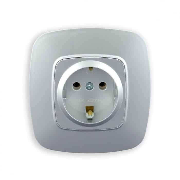 Розетка одинарна з заземленням срібло. Гарантія 24 місяці.