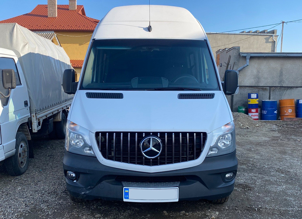 Передня решітка GT Chrome (2013-2018) для Mercedes Sprinter W906 рр