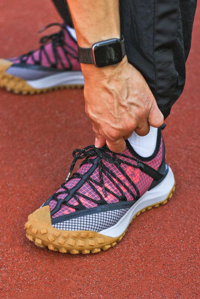 Nike ACG Mountain Fly 