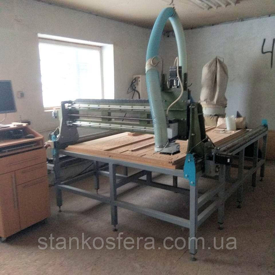 Фрезерний верстат з ЧПУ для дерева, ДСП, МДФ, фанери, пластика 2155х1300 мм, 3 кВт