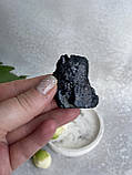 Шерл необроблений натуральний 46*30*16 мм камінь чорний турмалін., фото 4