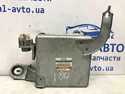 Блок Toyota Land Cruiser 1998-2006 8273160030 (арт.6750)
