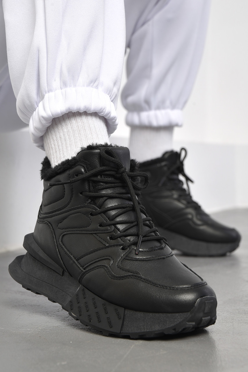 Кросівки жіночі на хутрі чорного кольору 182613T Безкоштовна доставка, фото 1