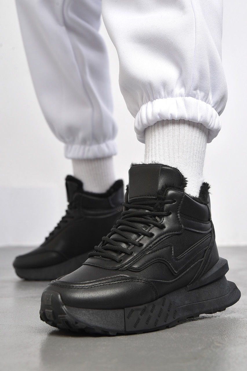 Кросівки жіночі на хутрі чорного кольору 182614T Безкоштовна доставка, фото 1