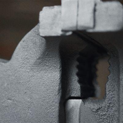 Лещата слюсарні поворотні 100 мм INTERTOOL HT-0081 Лещата слюсарні поворотні 100 мм INTERTOOL HT-0081