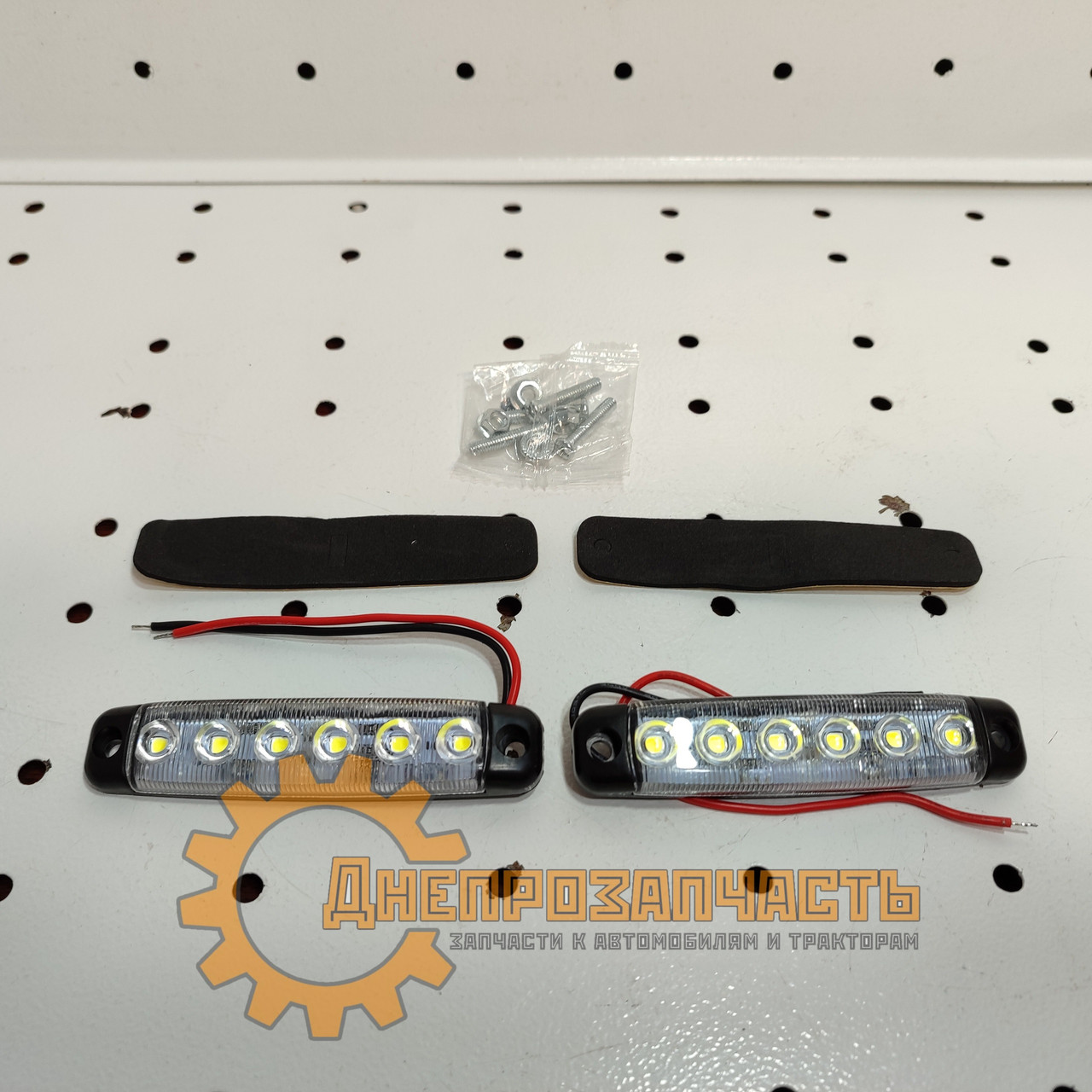 Ліхтар LED габаритний 24V; 6 led діодів SMD оптич. лінза (95х20х10) (біл.)