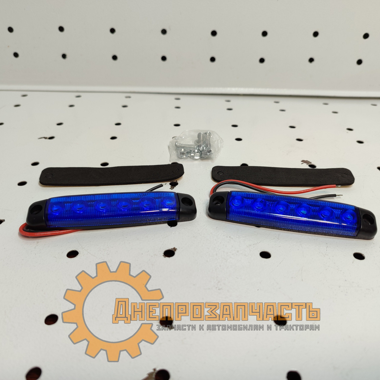 Ліхтар LED габаритний 24V; 6 led діодів SMD оптич. лінза (95х20х10) (син.)