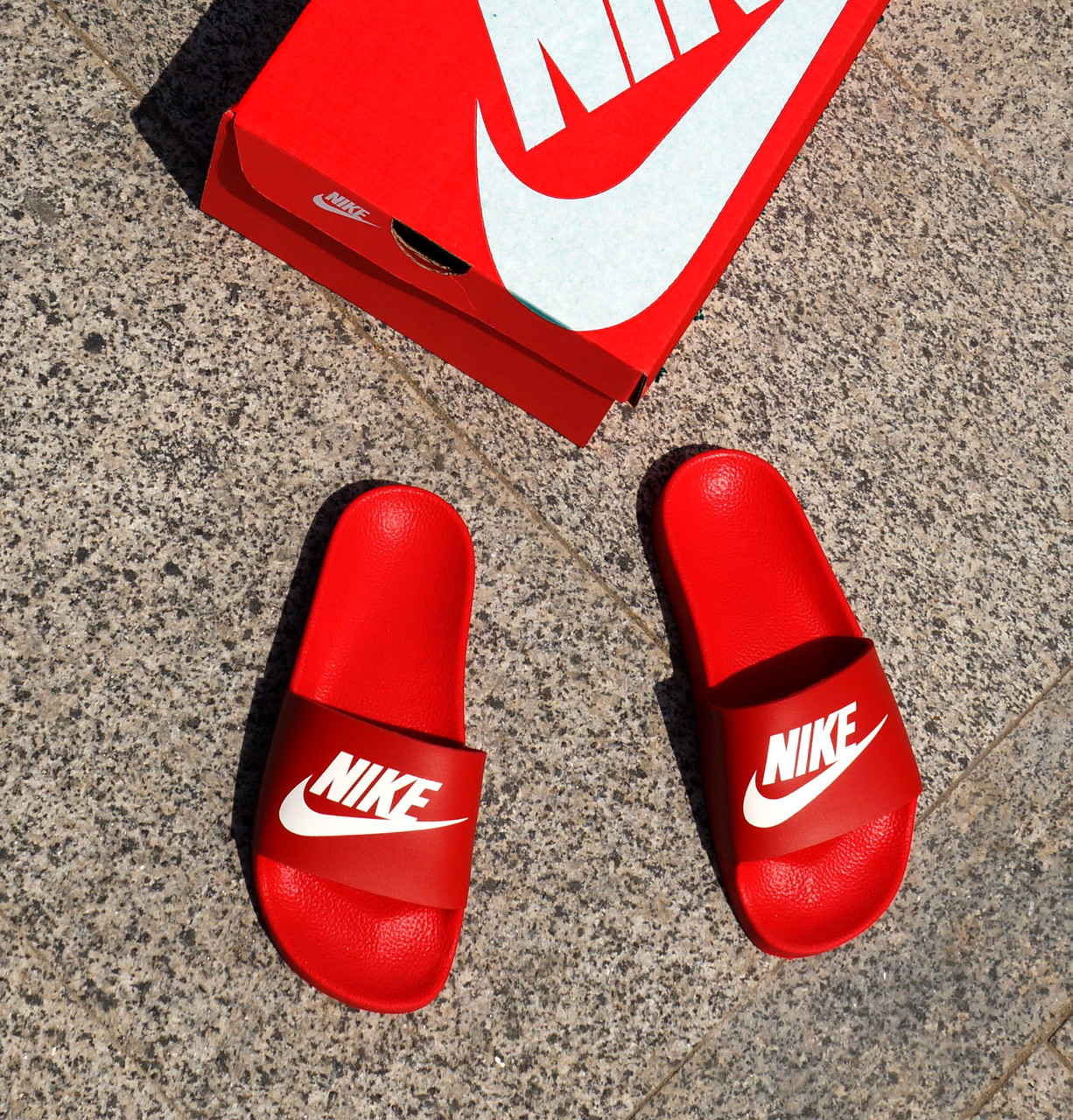 Cланці Nike шльопанці тапочки червоні 38 24 cм