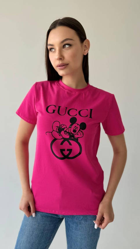Футболка жіноча з написом GUCCI і принтом гарна повсякденна футболка рожева зручна літня на дівчину, фото 1