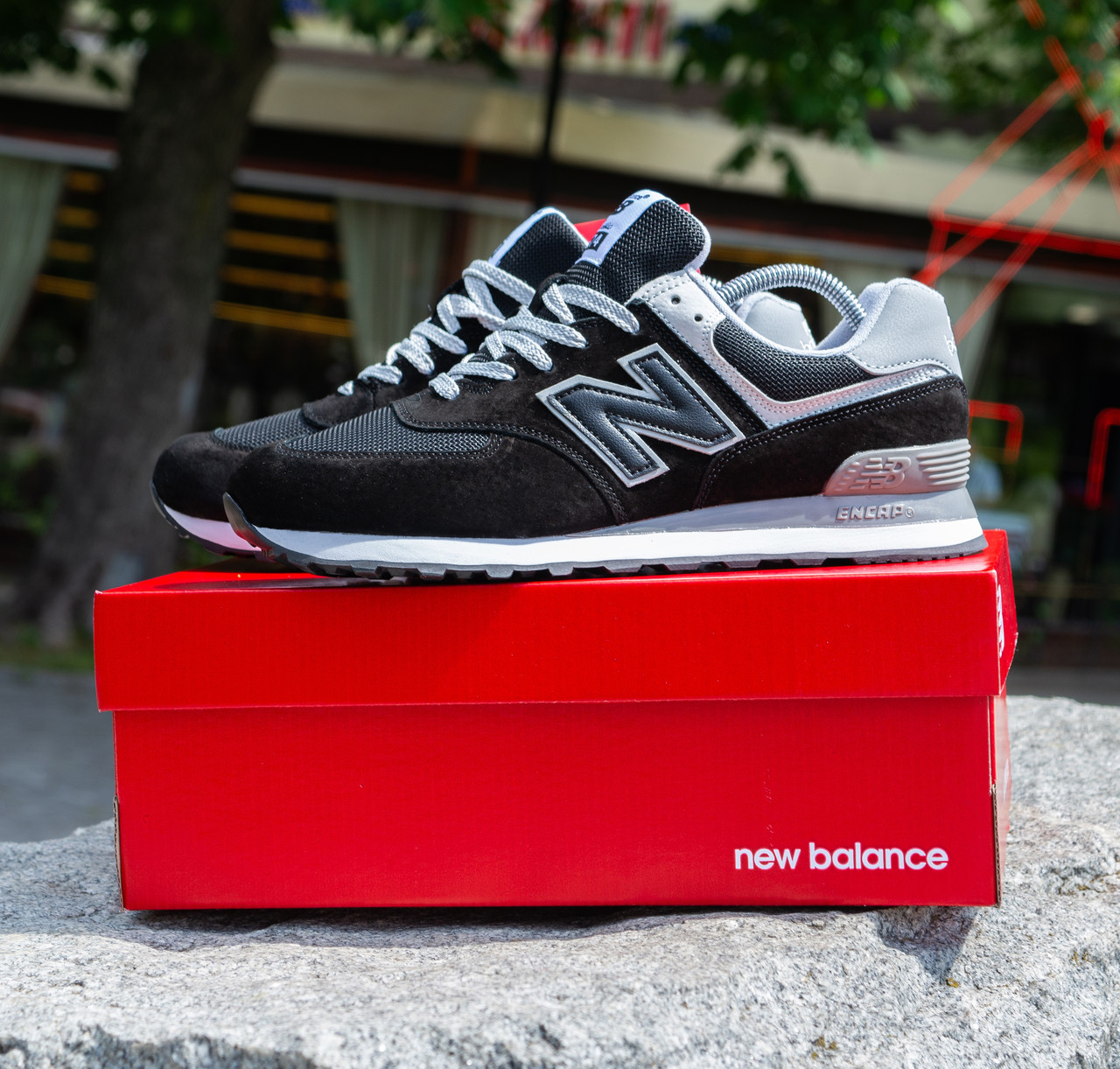 Чоловічі Кросівки New Balance 574 чорні з білим