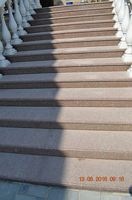 Входная группа из гранита (Геническ) 8