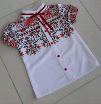 Блузка з коротким рукавом і сублімацією для дівчаток  р. 116-134 червоний орнамент