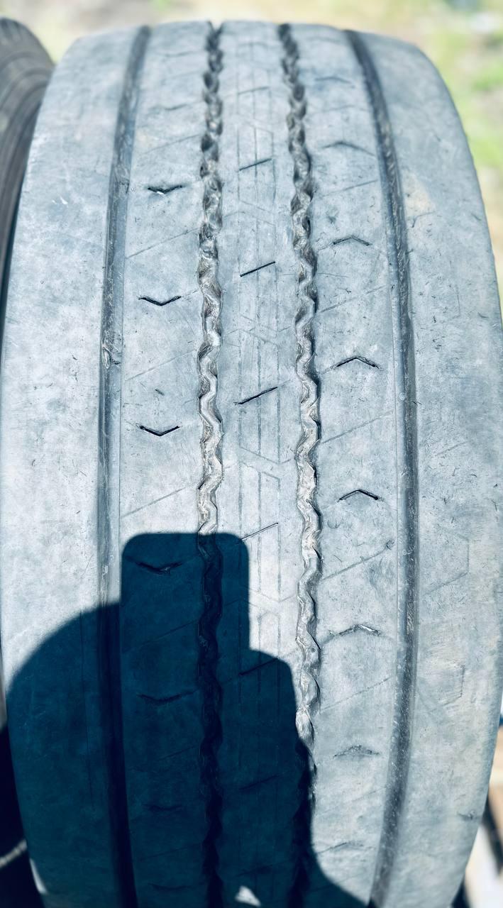 Шина вантажна б/у 385/65R22.5 SEMPERIT RUNNER T3 HL (причіп), рік 2022
