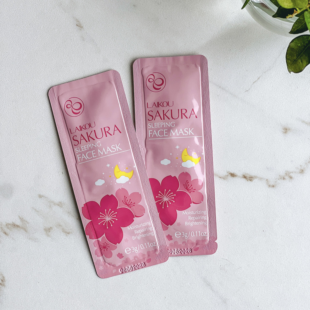 Нічна маска для обличчя з екстрактом сакури Laikou Sakura Sleeping Face Mask 3г, фото 1