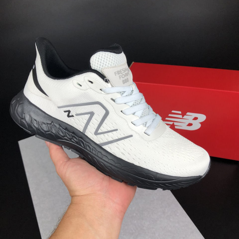 Чоловічі кросівки New Balance Fresh Foam стильні молодіжні білі