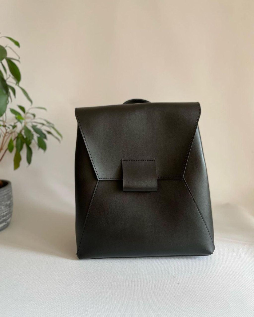 ЧОРНИЙ — великий якісний рюкзак з одним відділенням на блискавці, під клапаном (Луцьк, 732) 4555117