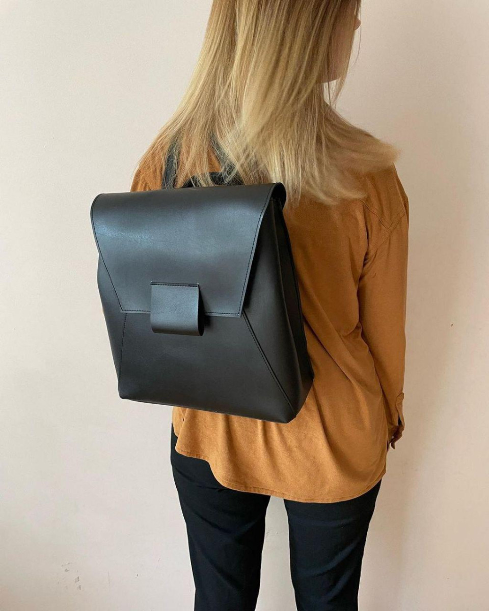 ЧОРНИЙ — великий якісний рюкзак з одним відділенням на блискавці, під клапаном (Луцьк, 732) 4780290, фото 1