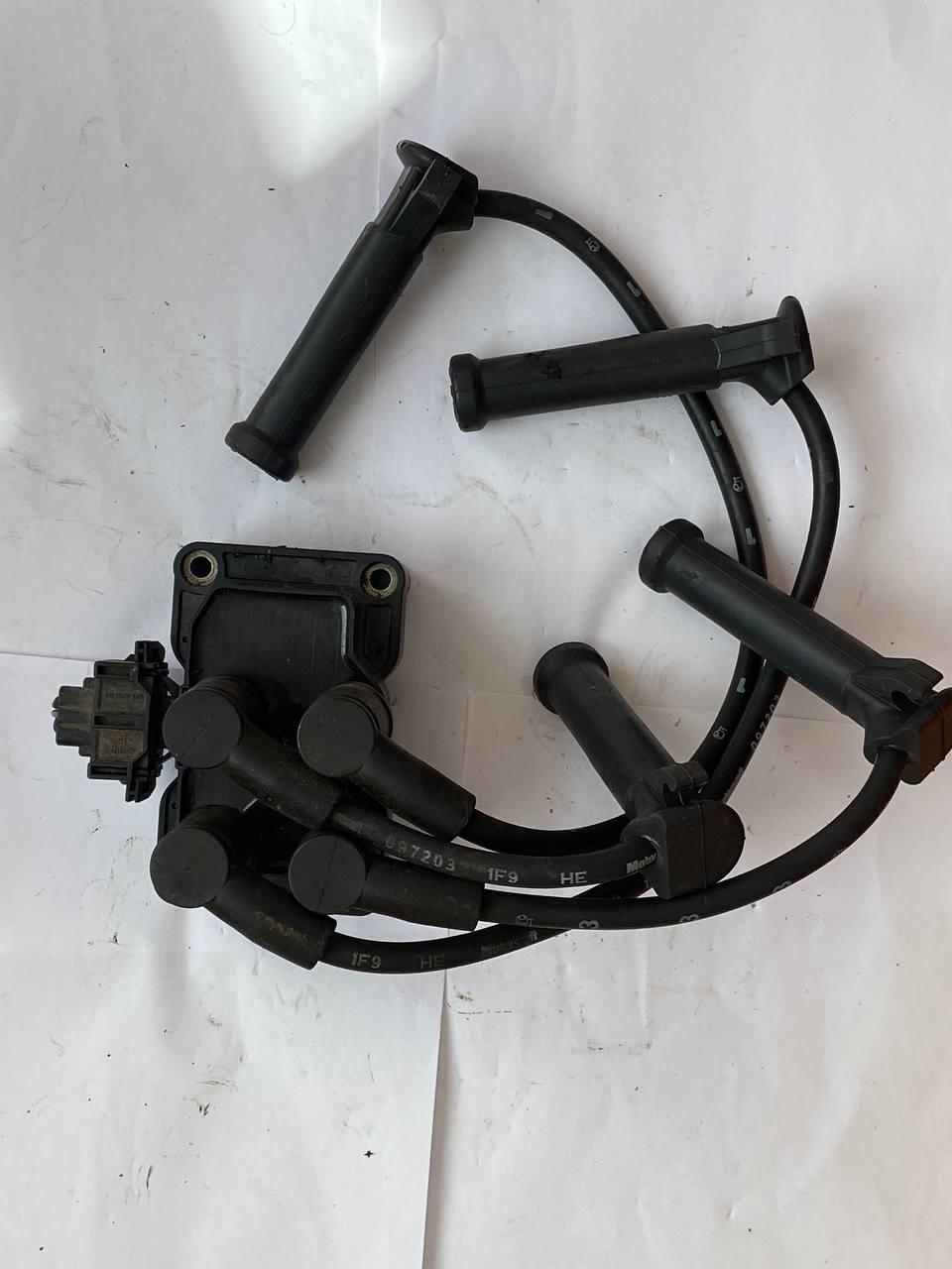 Катушка запалювання Bosch 988F-12029-BA / 988F12029BA / 1S7G-12029-AC / 1S7G12029AC / 0 221 503 491 / 0221503491
