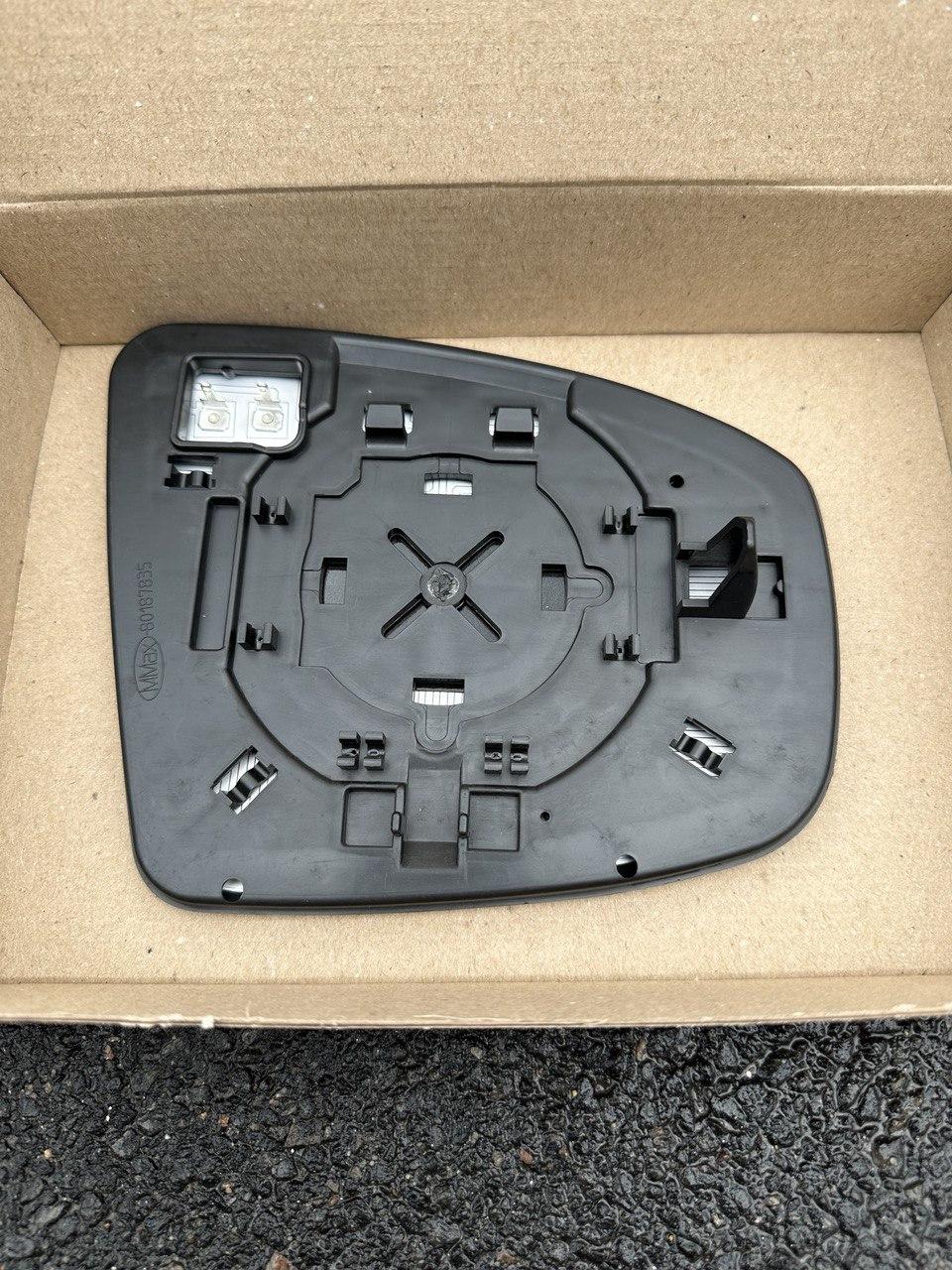 Infinity QX50 (J50) (Інфініті Кью Ікс 50) 2013-2018 вкладиш дзеркала (скло, дзеркальний елемент) лівий, фото 1