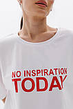 Жіноча фуболка оверсайз із принтом NO INSPIRATION TODAY, фото 3