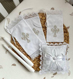 Набір аксесуарів для Хрещення подушечка для хрестика, дві прихватки та мішечок для першого локона Lari білий