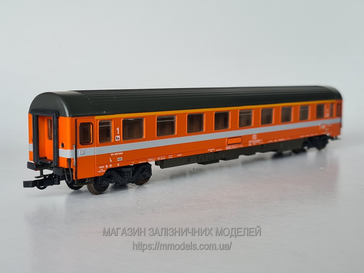 Вагон Інтерсіті I - класса, FS Французьких залізниць, масштаба 1:87, состояние б/у, масштаба H0
